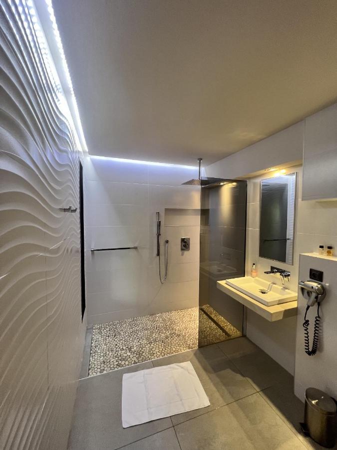Nature & Design Bonifacio  Buitenkant foto